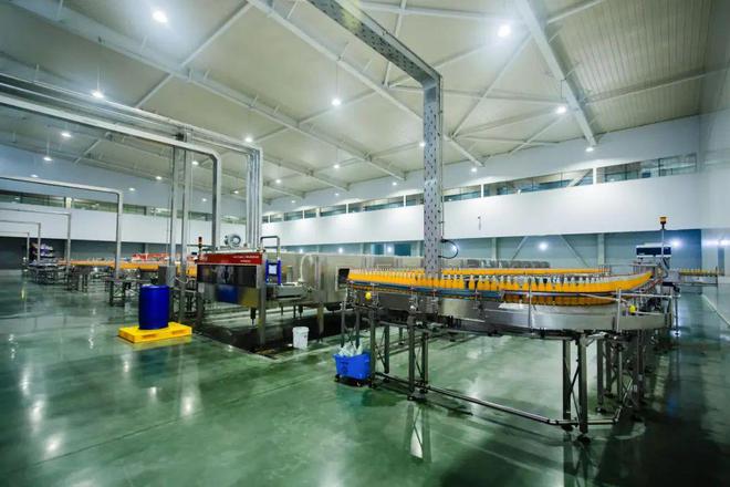 兩大可樂漲價 國產汽水發力 今夏汽水市場競爭激烈